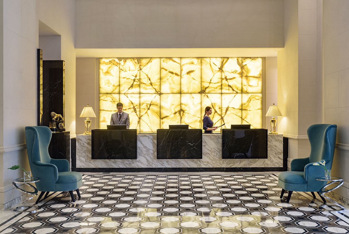 Contacto Alvear Icon Hotel